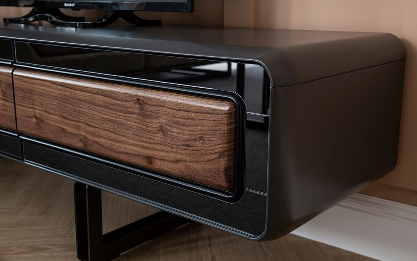 Mozart TV Unit